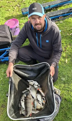 Tom 13lbs 270926